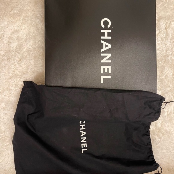 Authentic Chanel Lambskin Leather Briefcase - Picture 3 of 8